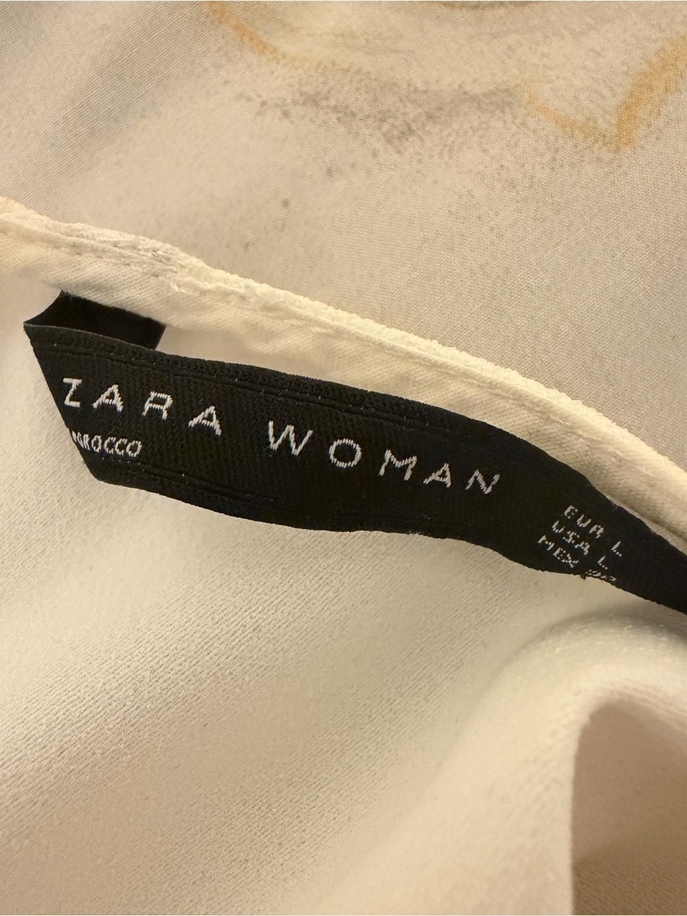 Zara Ivory Sleeveless Blouse Size Large – Minimalist Quiet Luxury Top - Picture 3 of 4
